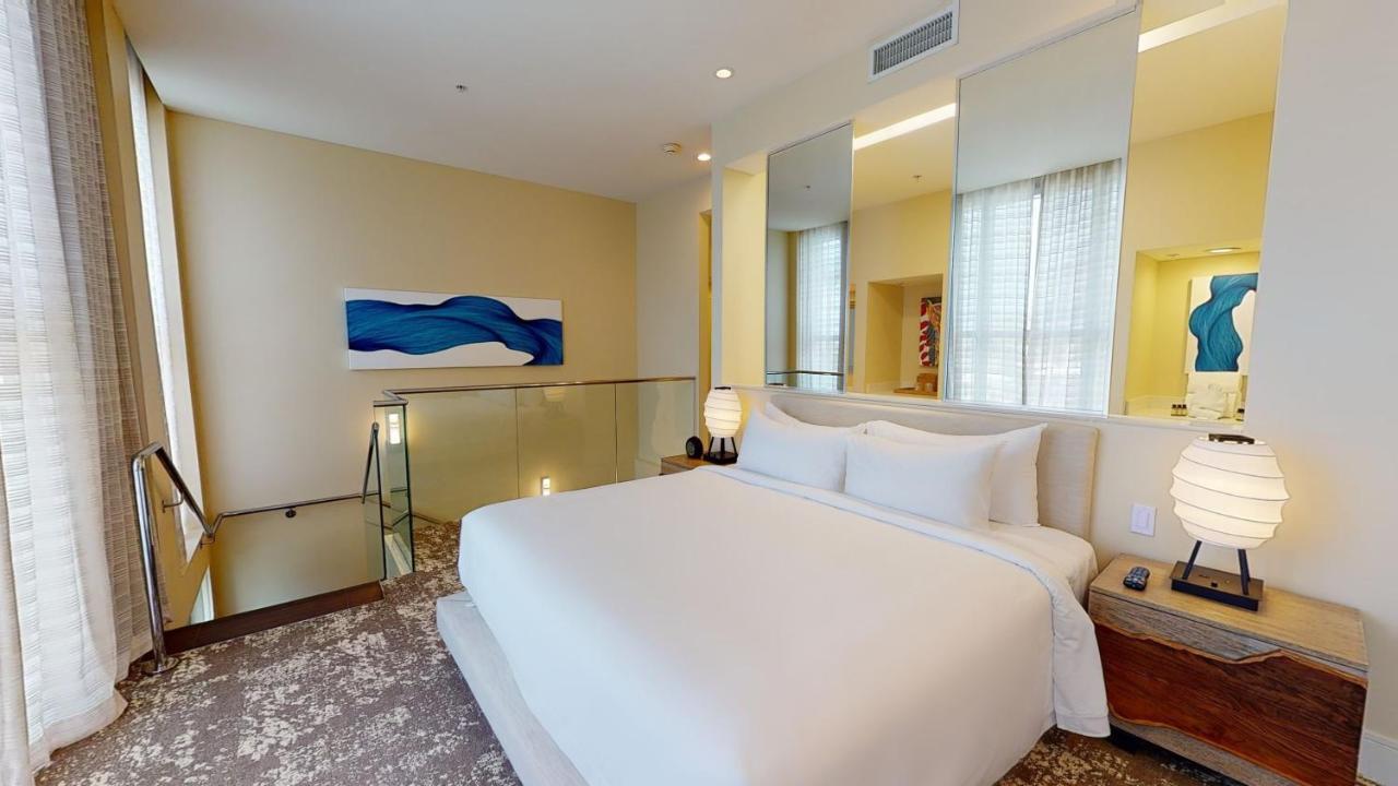 Loft de 2 andares com cama king-size e varanda térrea